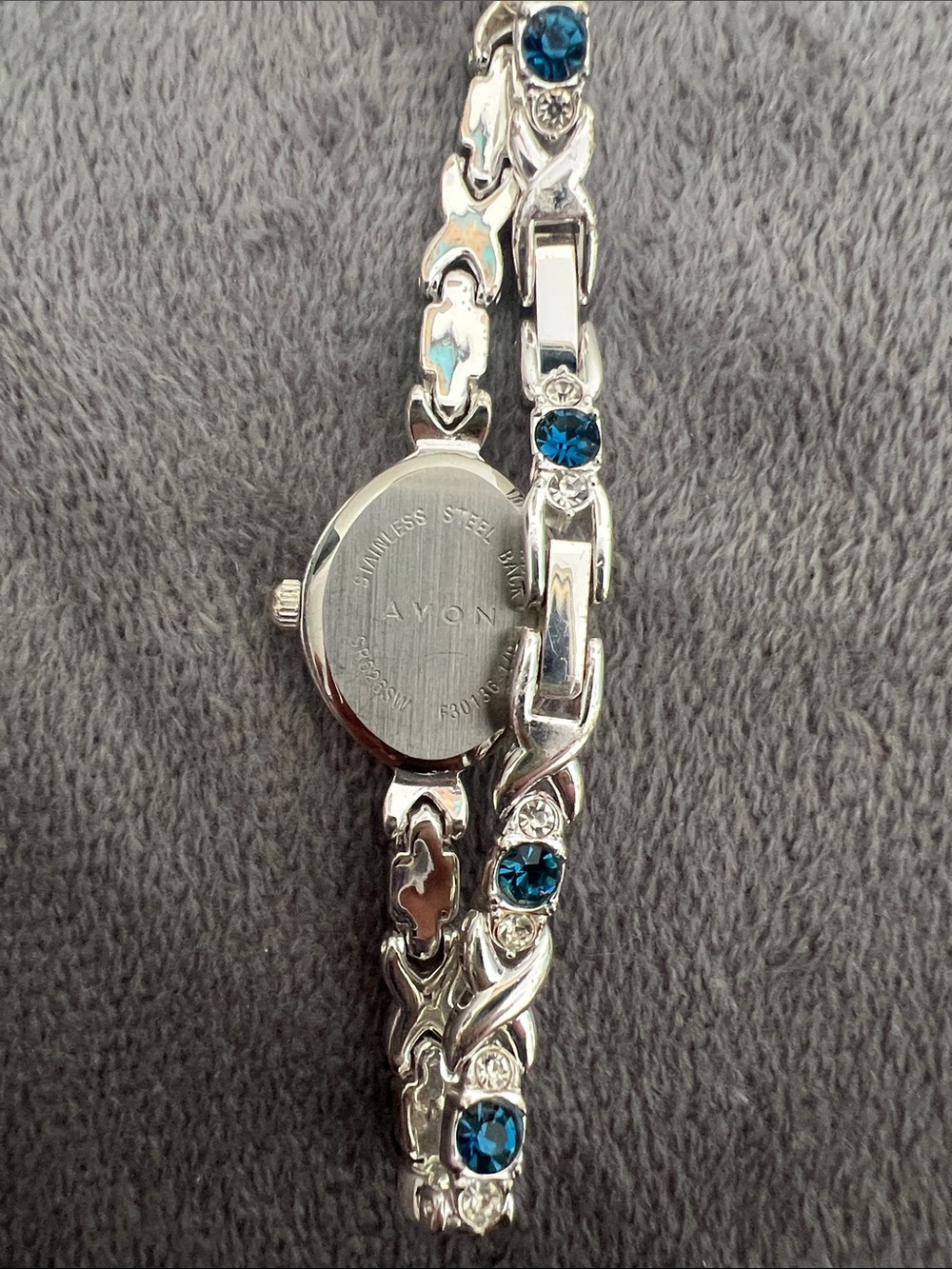 Avon Stainless Steel Women's Bracelet Watch with Blue Crystal Accents vintage - Picture 5 of 6